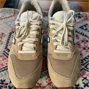 New Balance 996 — Women’s 8.5